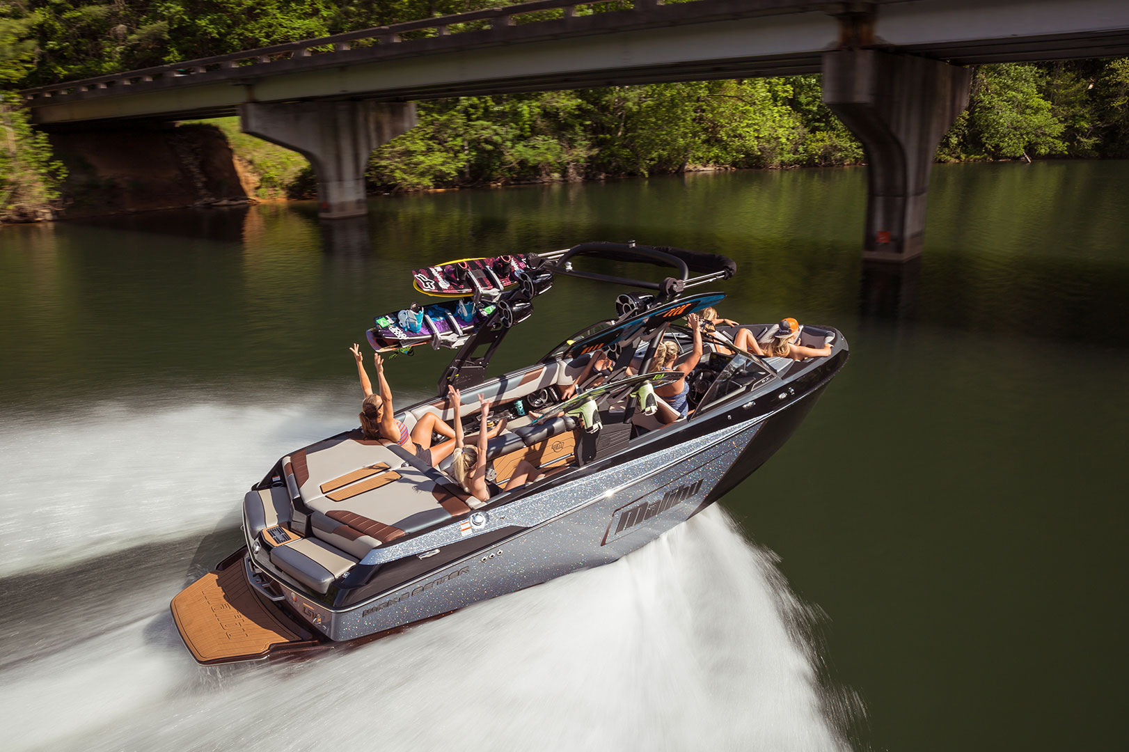 Fox & Friends Feature 23 LSV at New York Boat Show
